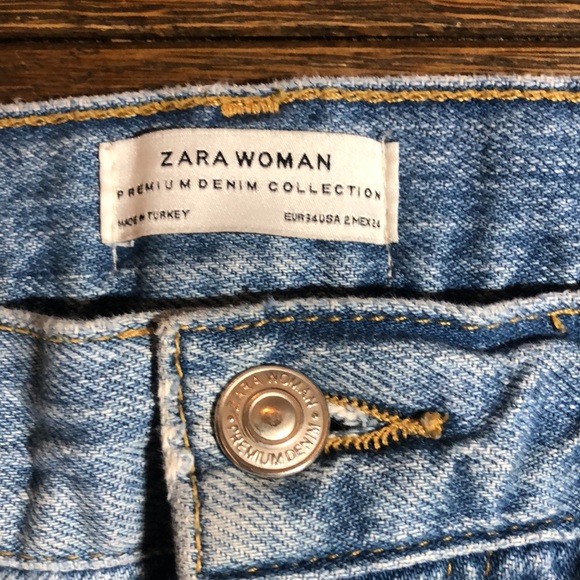 Zara Woman Premium Denim Collection Distressed Button Fly Crop SZ 2 - Picture 2 of 6